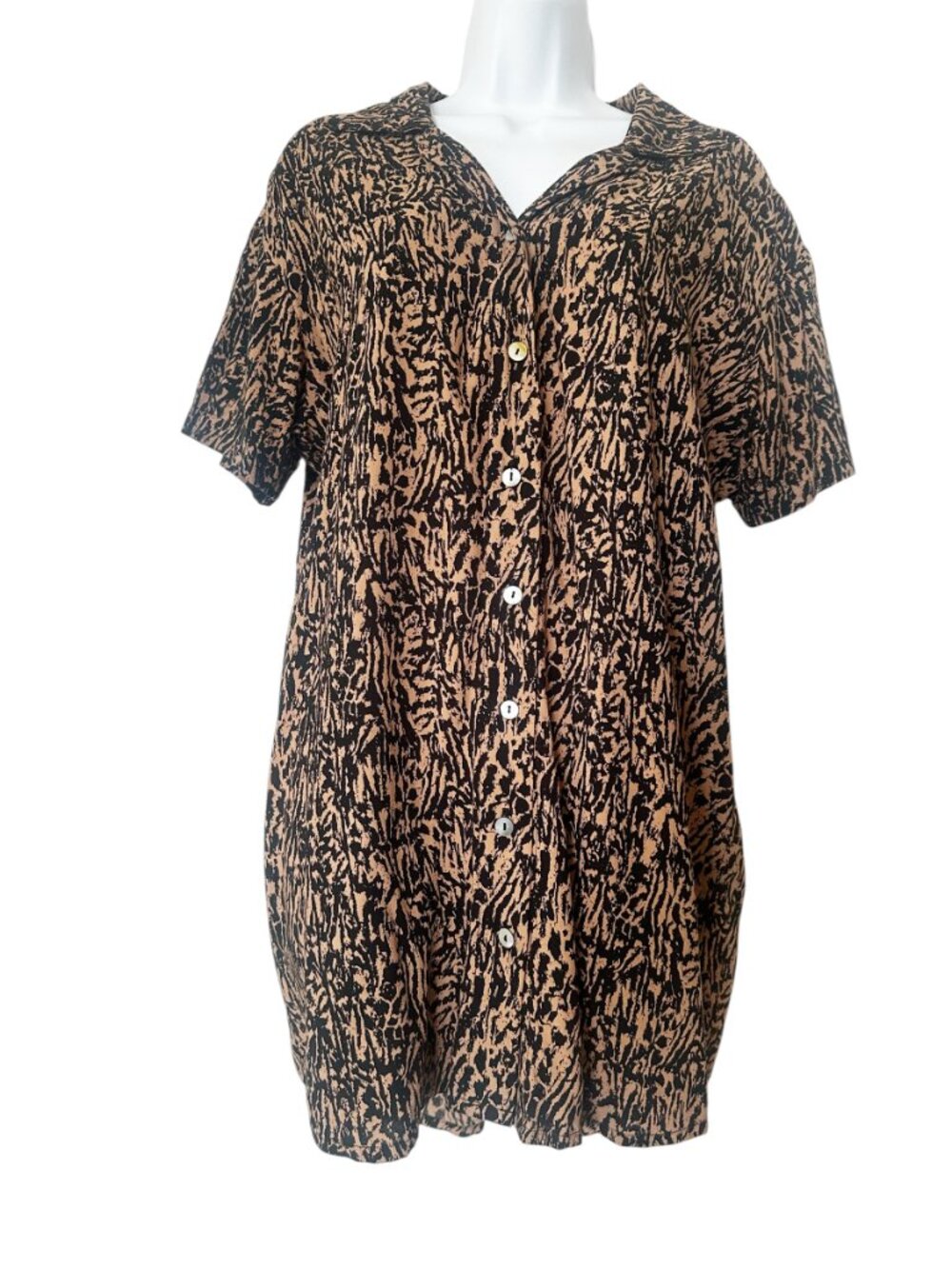 Khush Short Sleeve High Low Button Front Shirt Dress Abstract Size Small